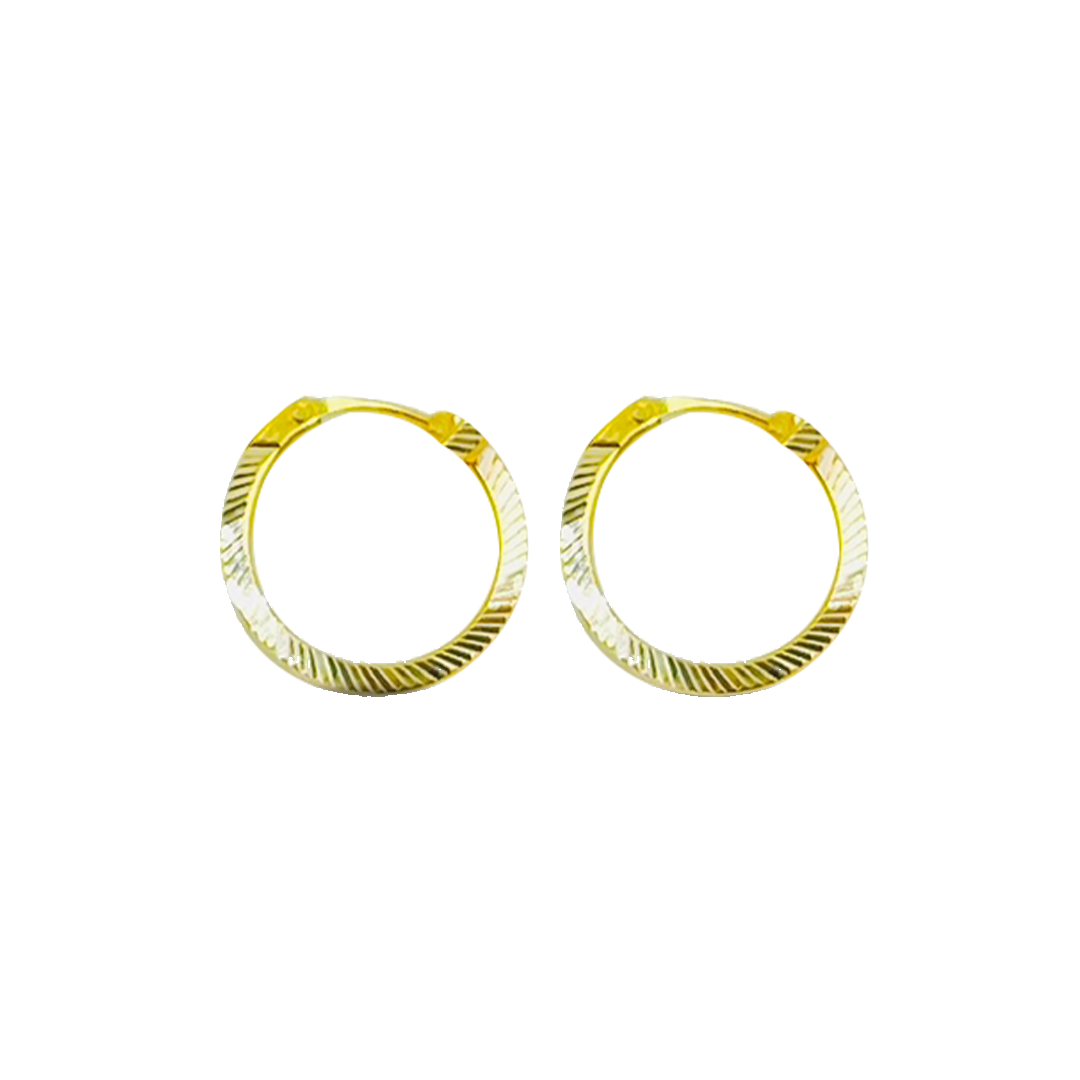 Crescent Chandrika Curved Nose Pin